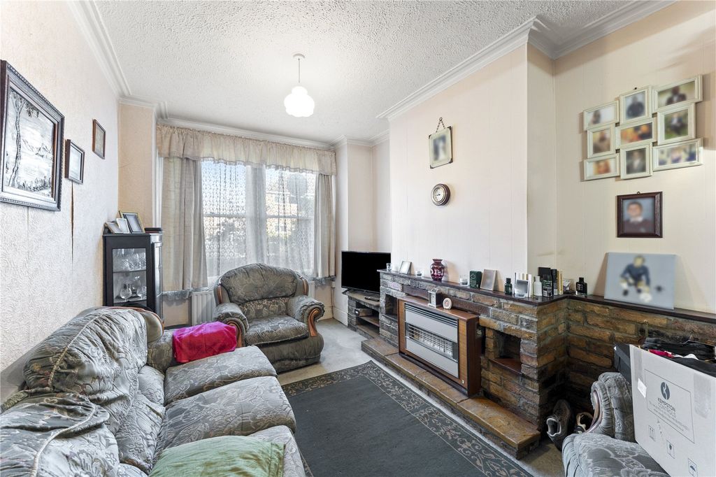 Property photo 2 of 11 Picture No. 01