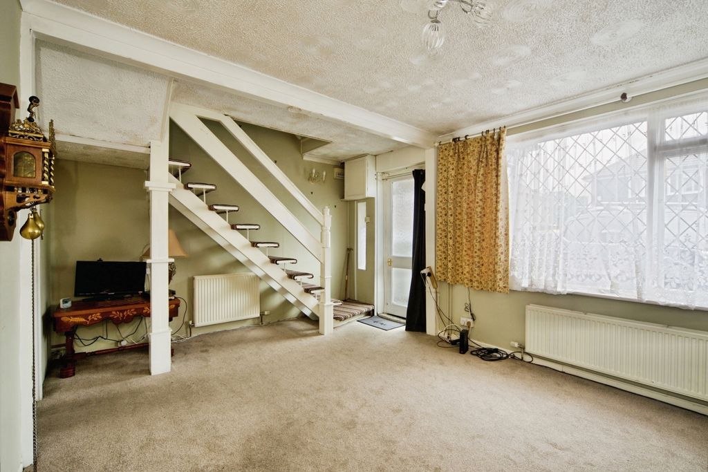 Property photo 2 of 15 Pbox-Img.Jpg