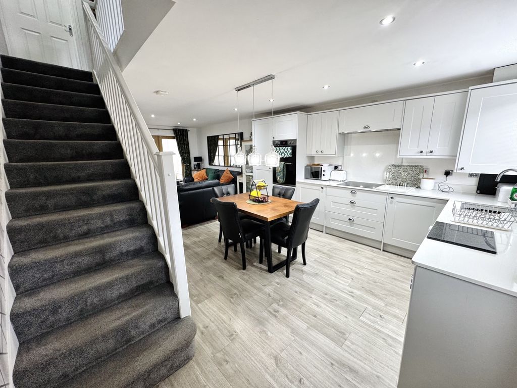 Property photo 2 of 19 Img_0017