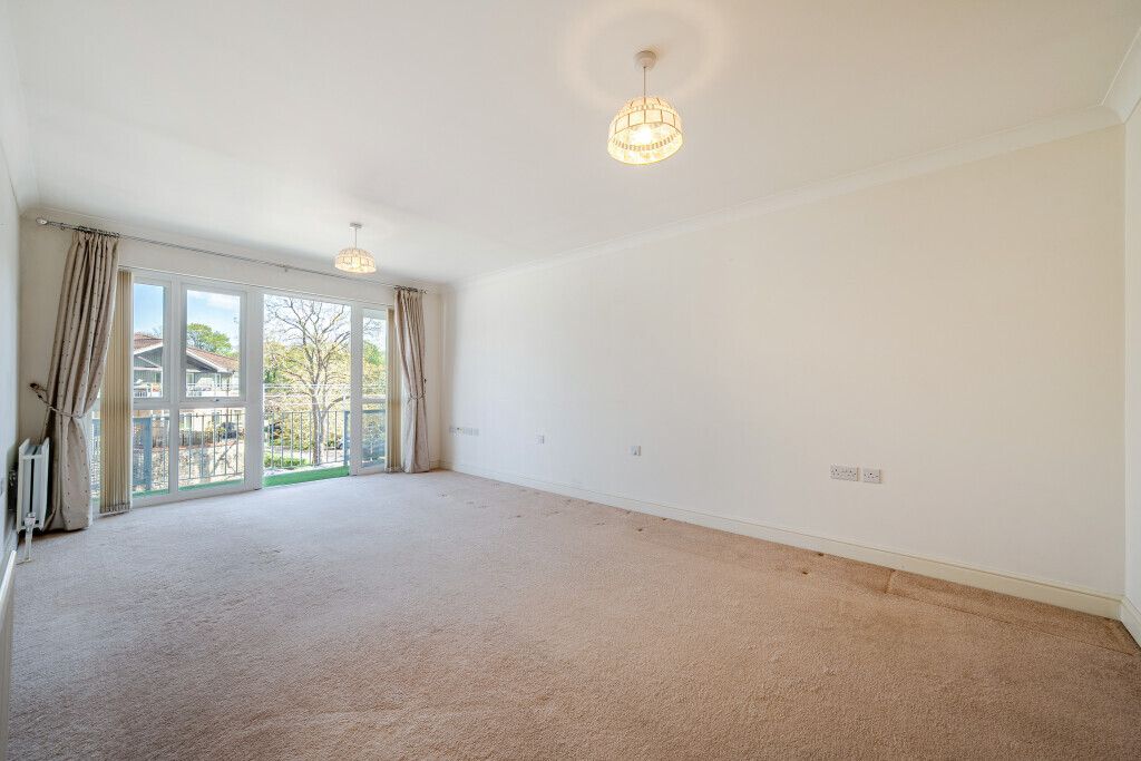 Property photo 2 of 28 Picture No. 84