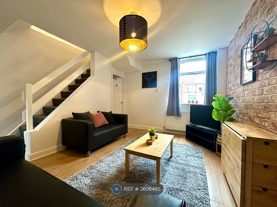 Property photo 3 of 13