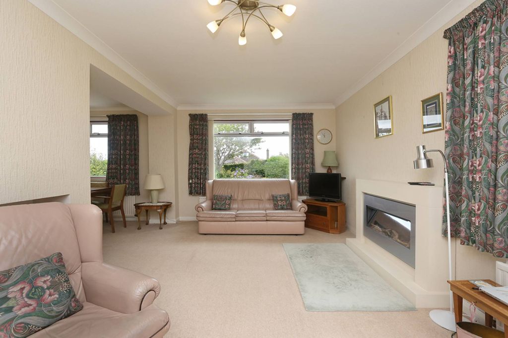 Property photo 3 of 29
