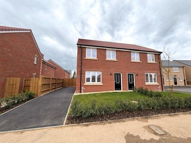 Property photo 1 of 11 Front