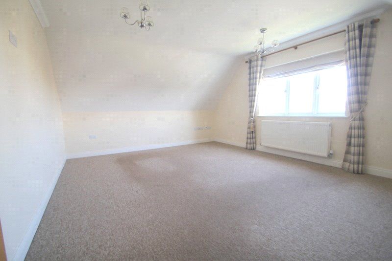 Property photo 3 of 7 Picture No. 10