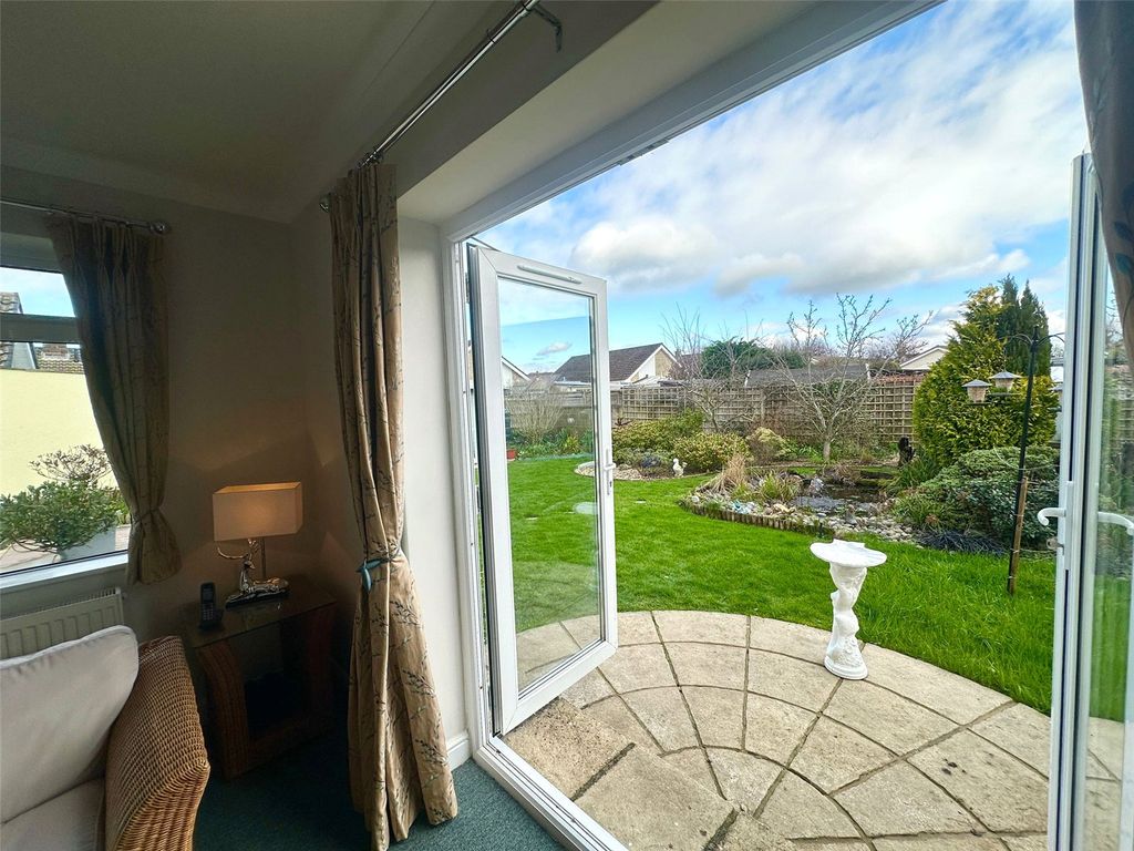 Property photo 2 of 24 Picture No. 27