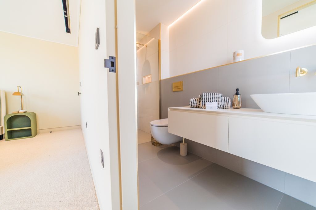 Additional image 70 of 3 bed flat for saleThe Bank, Cardiff Bay CF10