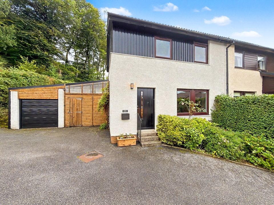 Property photo 1 of 23