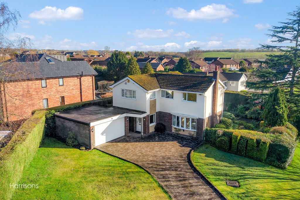 Property photo 1 of 50 4921223