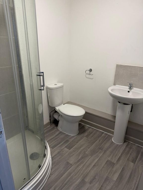 Property photo 3 of 3