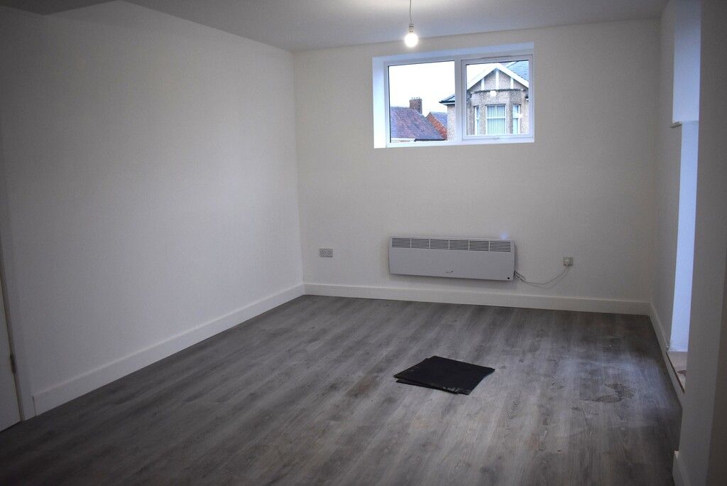 Property photo 2 of 5 Lounge