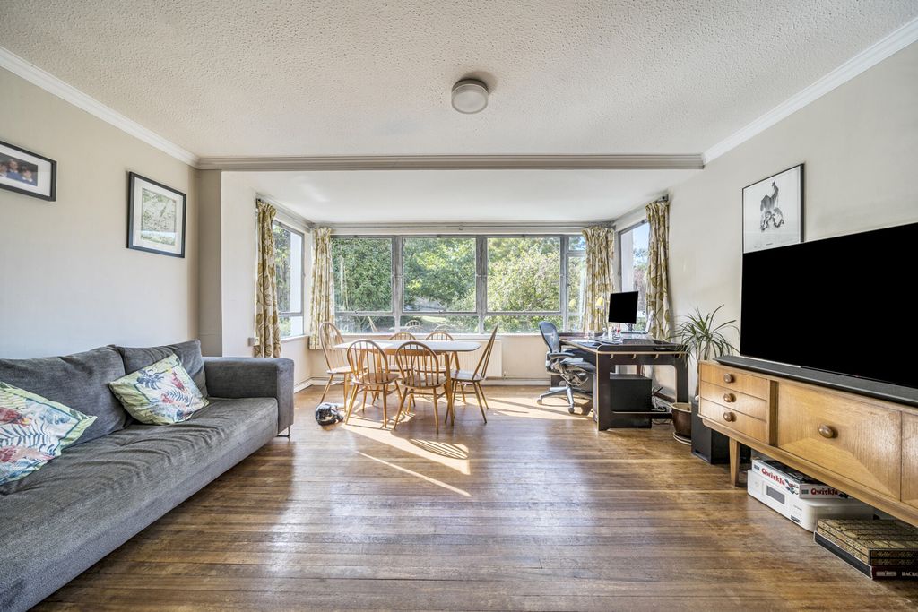 Property photo 2 of 24 Reception