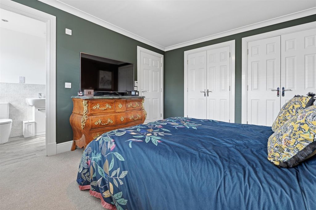 Additional image 19 of 5 bed detached house for saleHedgehog Walk, Edinburgh EH17
