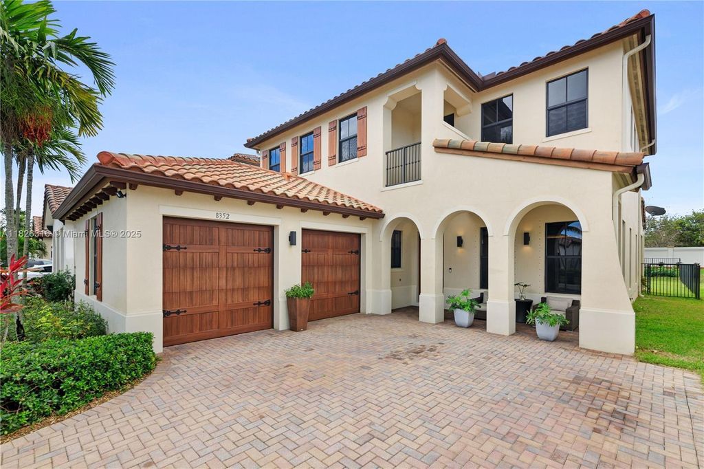 Property photo 1 of 40