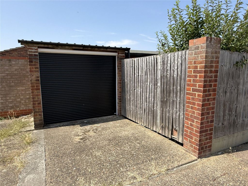 Property photo 2 of 12 Picture No. 06