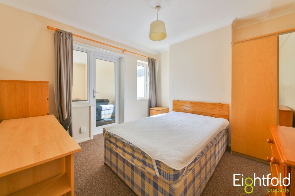 Property photo 2 of 15 Image