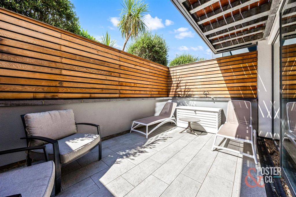 Property photo 2 of 19 Verano, Flat 2-019.Jpg