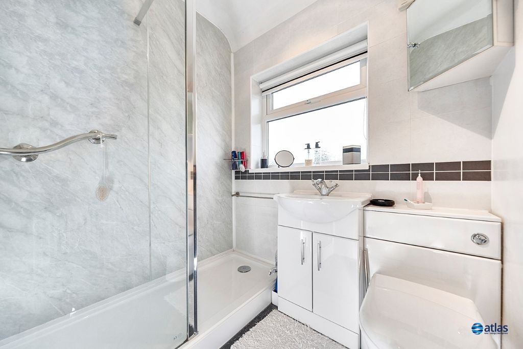 Property photo 3 of 17 Property Image