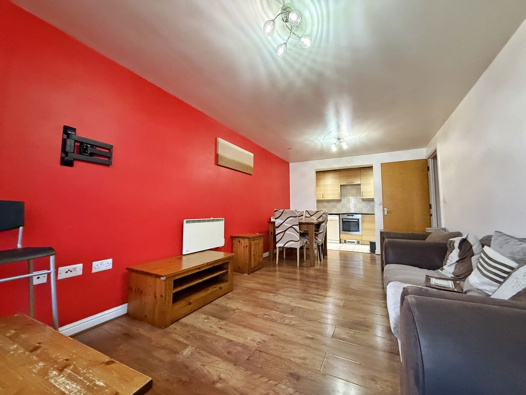 Property photo 3 of 11