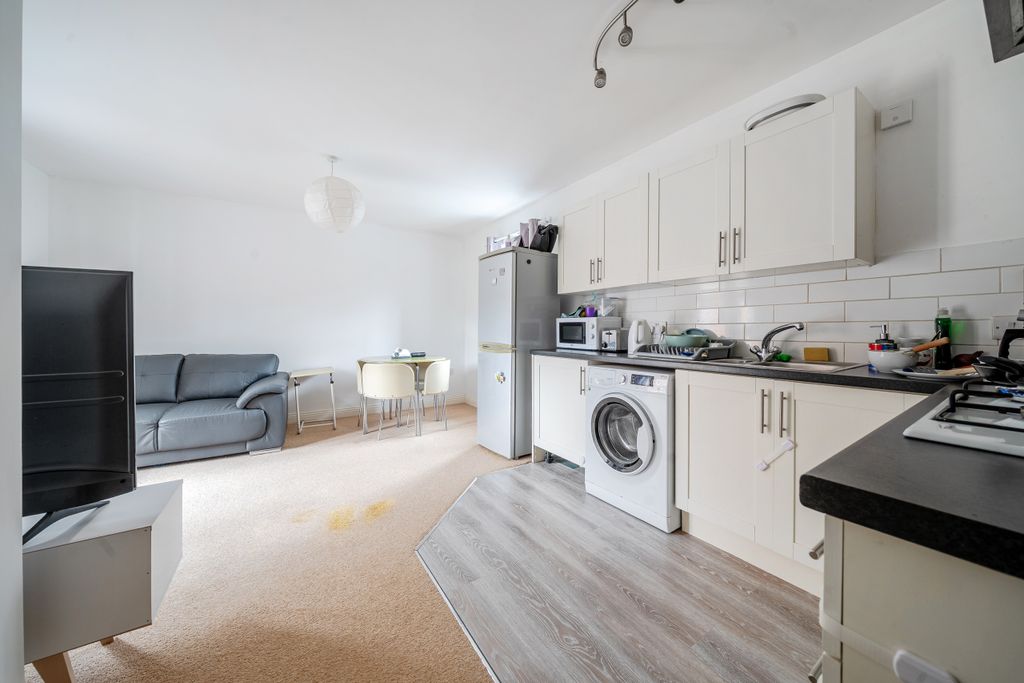Property photo 3 of 16 Open Plan Living Room / Kitchen