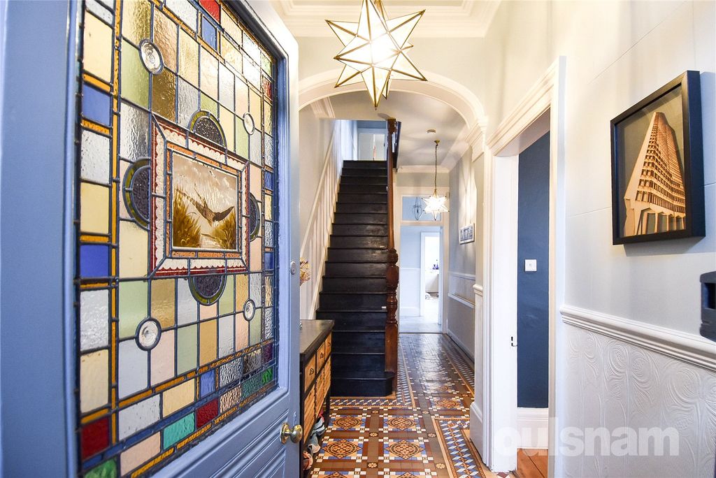 Property photo 2 of 38 Picture No. 05