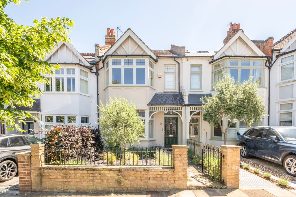 Property photo 1 of 11