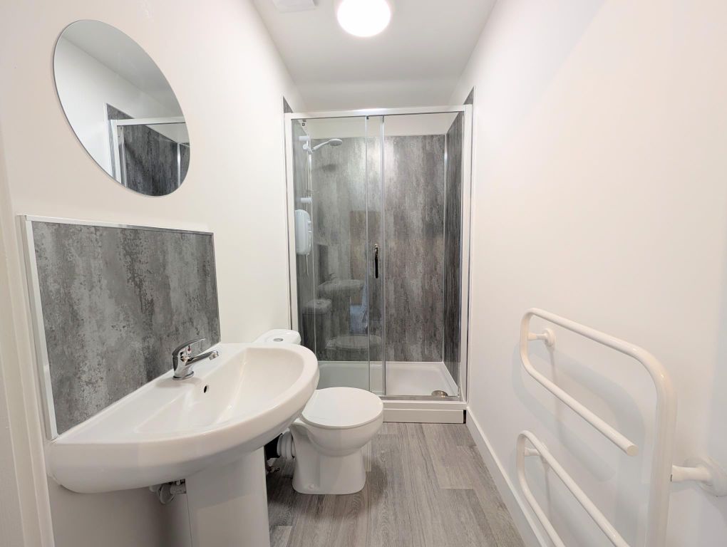 Property photo 1 of 6 Bedroom 1