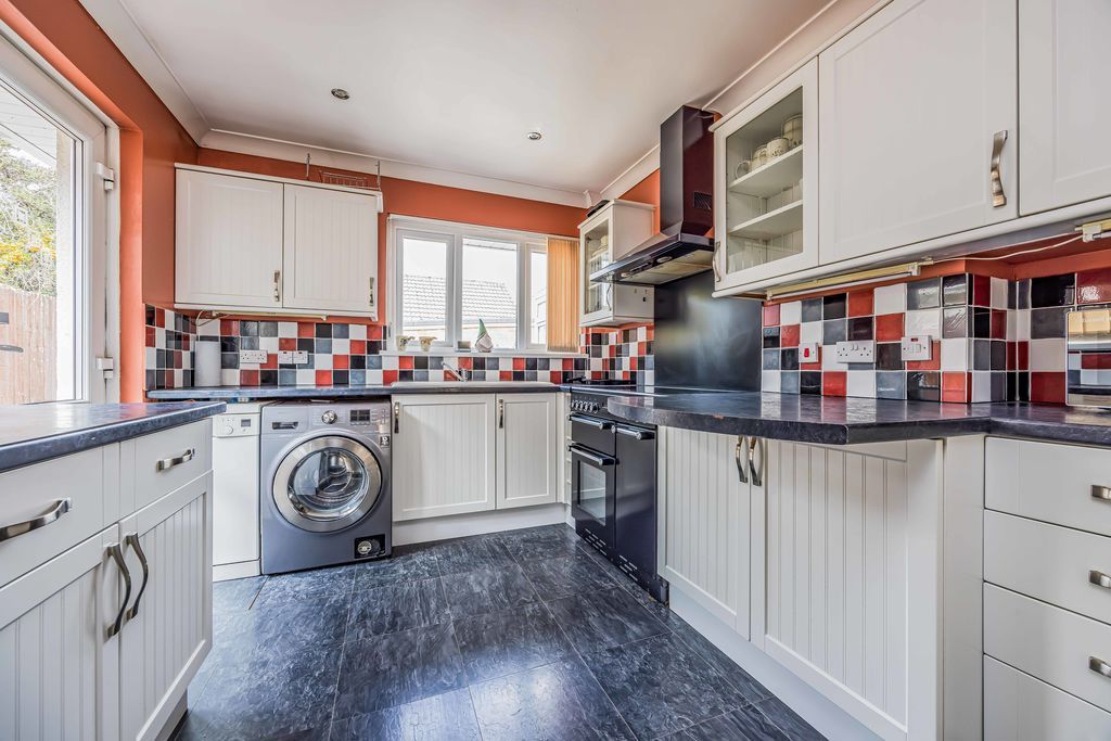 Property photo 3 of 18 Photo 8
