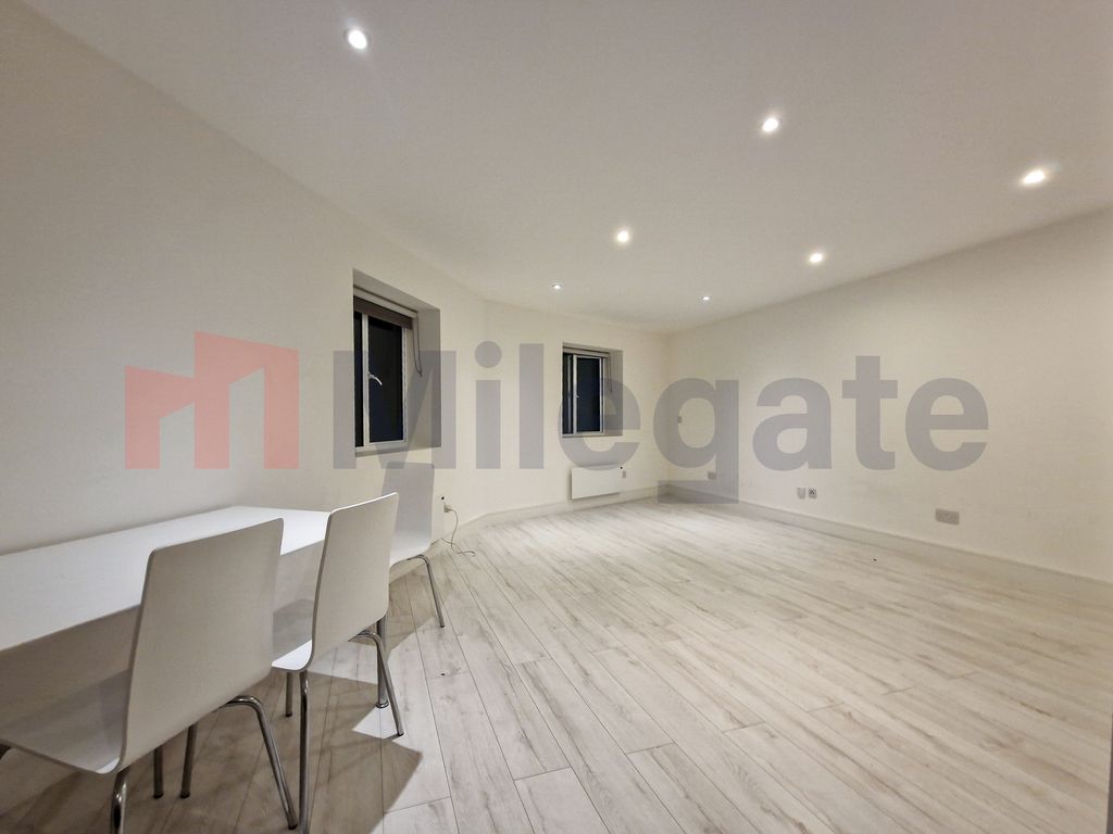 Property photo 2 of 7 Photo 2