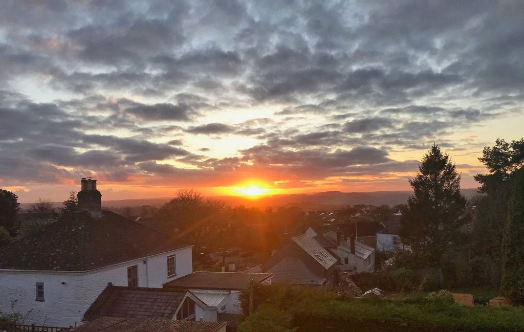 Property photo 2 of 23