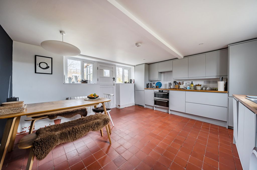 Property photo 3 of 21 1406398-15-6994c1...