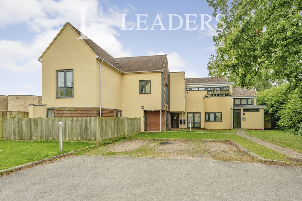 Property photo 1 of 10 External