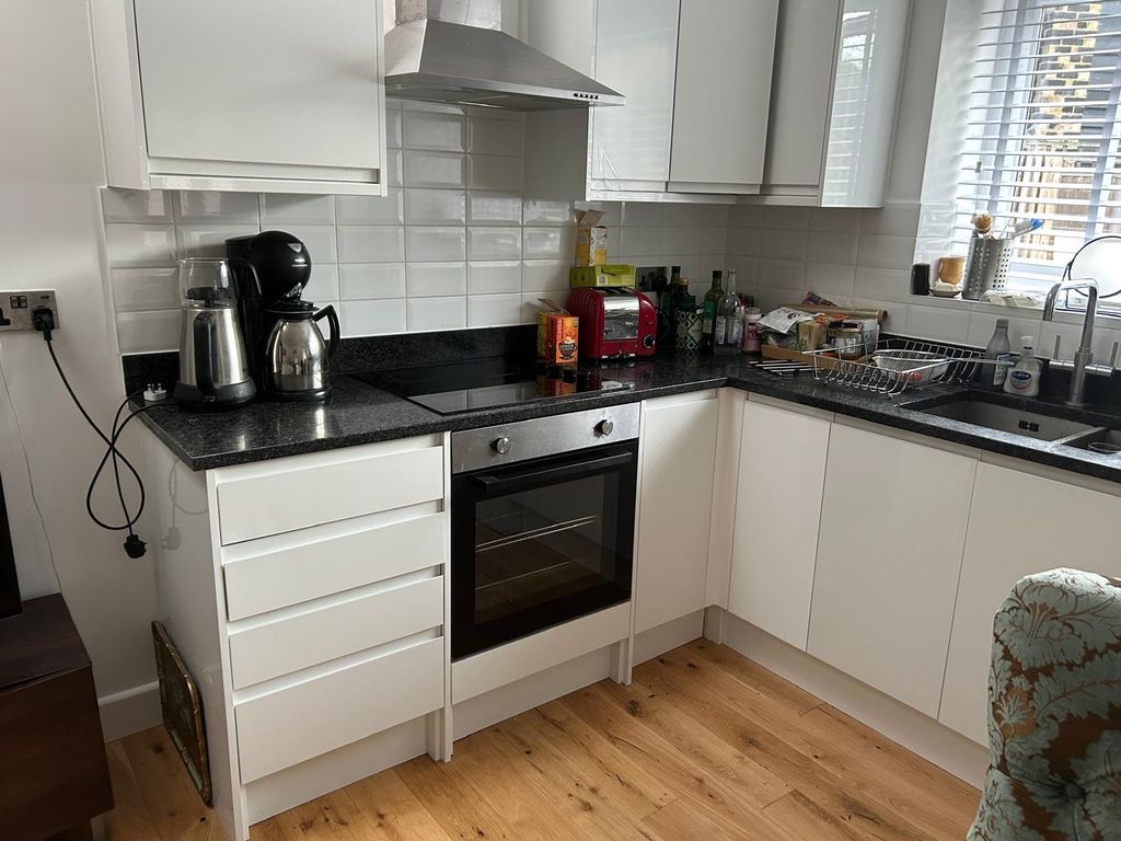 Property photo 2 of 13 Photo 1