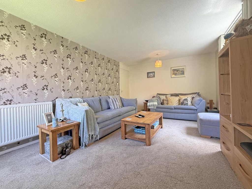 Property photo 3 of 11 Wyoming Close 3 - Living Room Three.Jpg