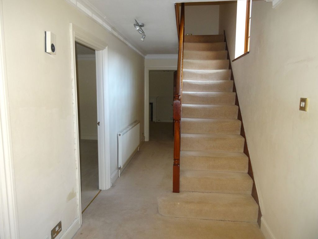Property photo 3 of 24