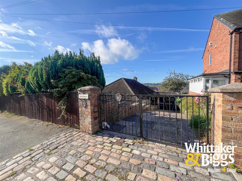 Property photo 3 of 27 Frontage