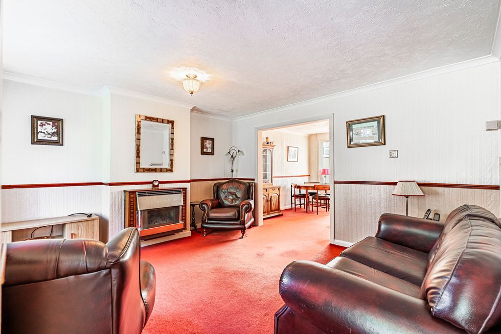 Property photo 3 of 30
