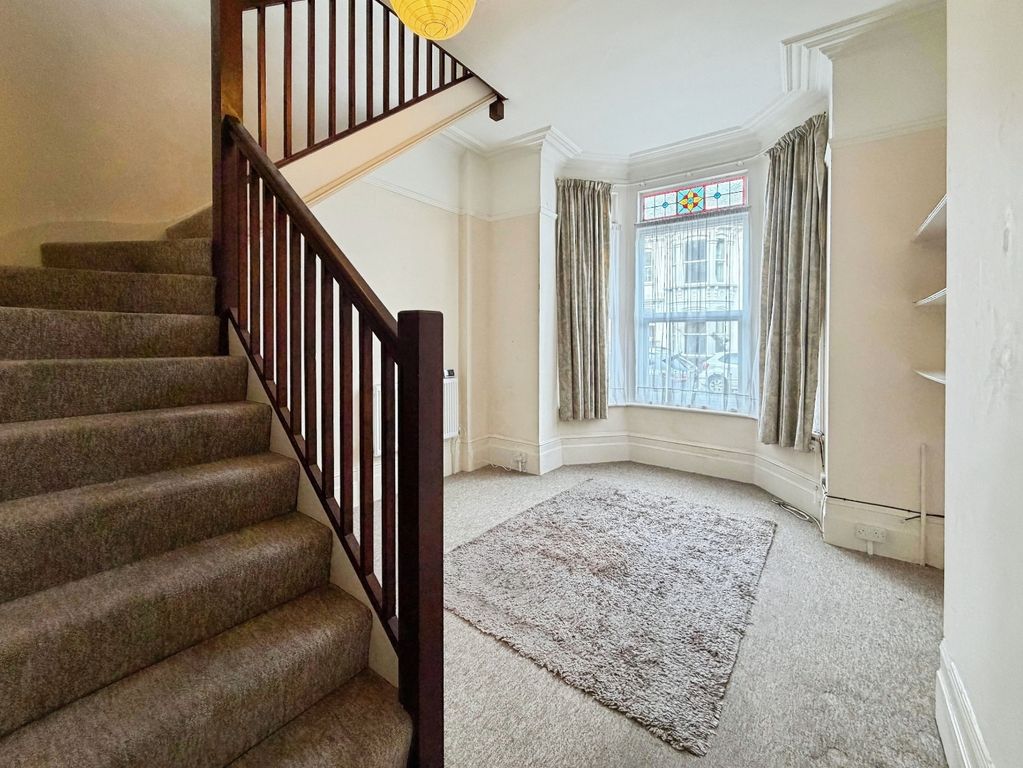 Property photo 2 of 8 Living Room