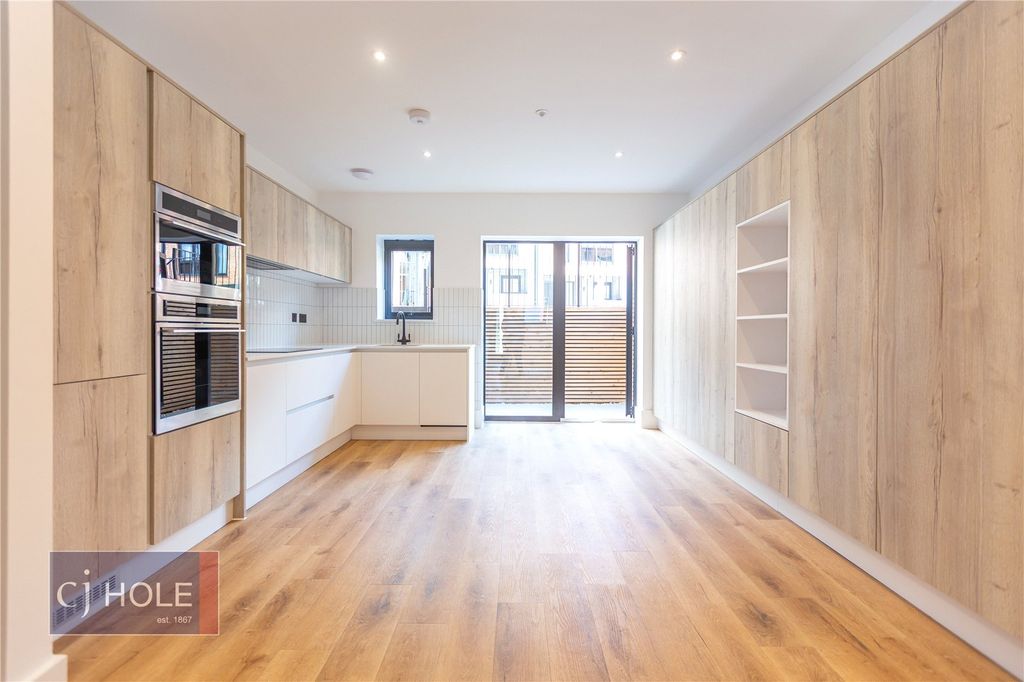 Property photo 1 of 32 Picture No. 80