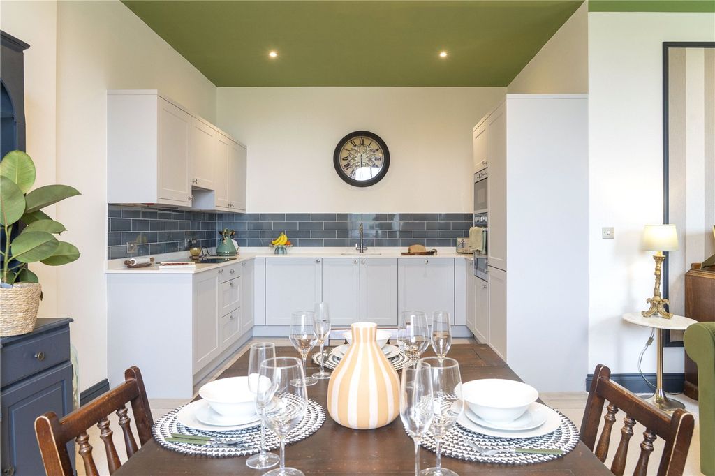 Property photo 2 of 11 Picture No. 06