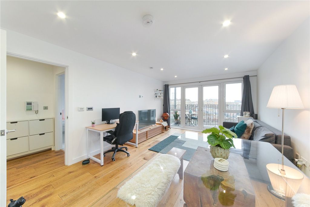 Property photo 3 of 16