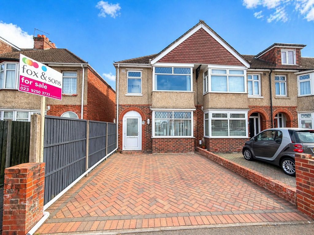 Property photo 1 of 11