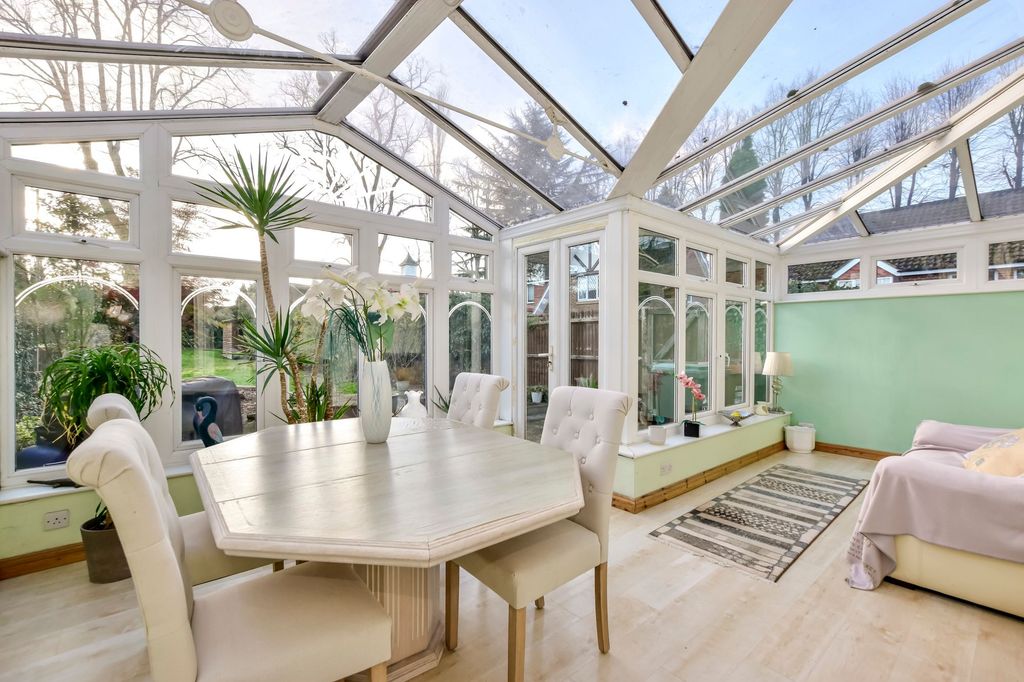 Property photo 3 of 24