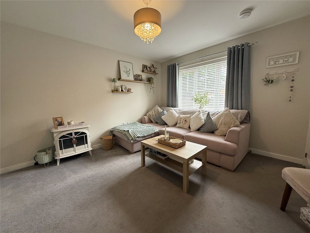Property photo 3 of 18 Picture No. 10