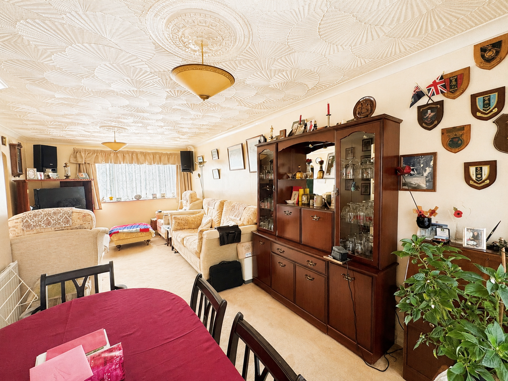 Property photo 2 of 19 Lounge Diner