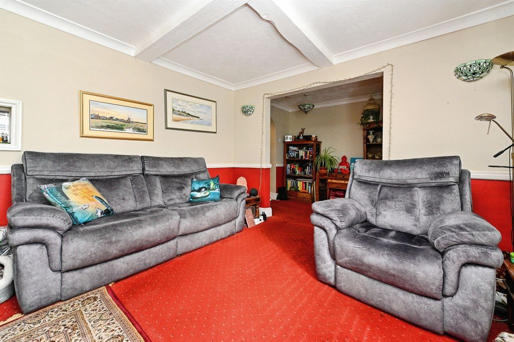 Property photo 3 of 23
