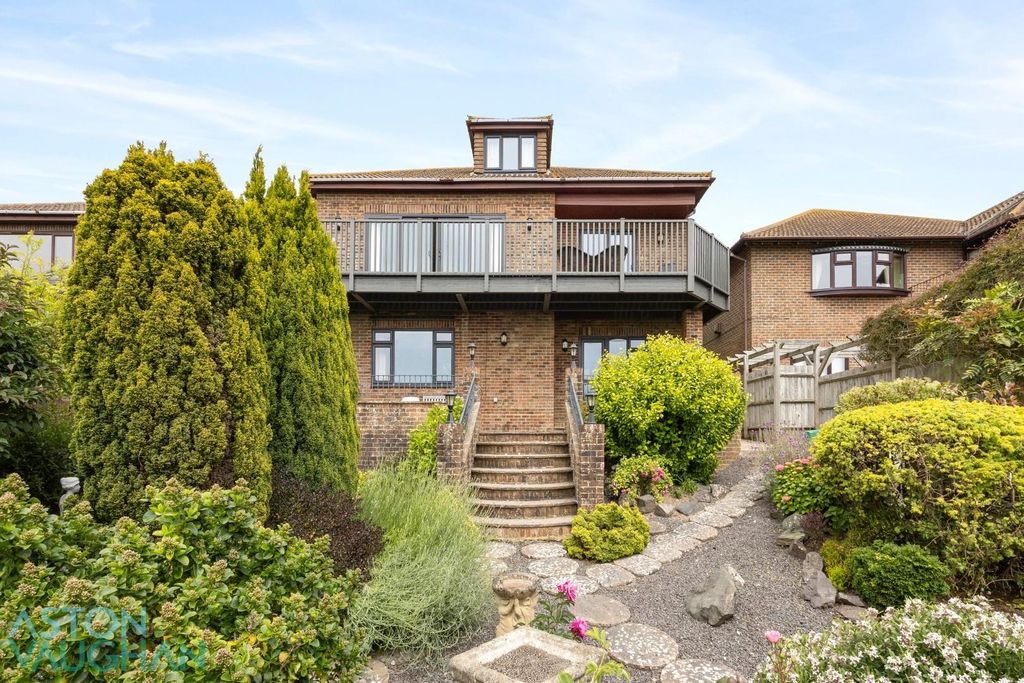 Property photo 1 of 31