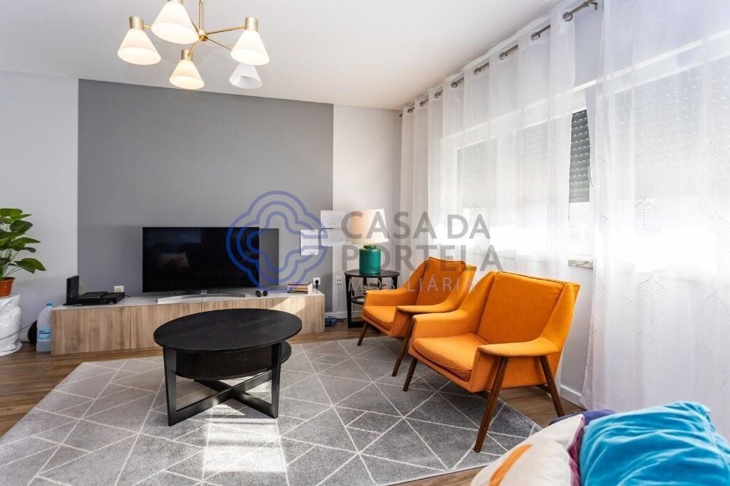 Property photo 1 of 32 3-Bedroom Apartment With Balcony, Parking Space And Barbecue In Montijo