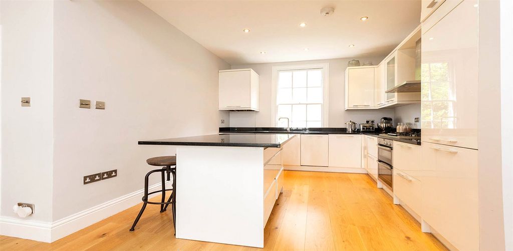 Property photo 2 of 10 Picture No. 03