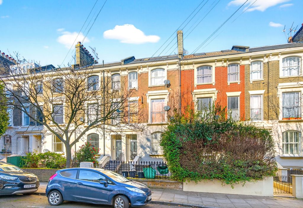 Property photo 3 of 23