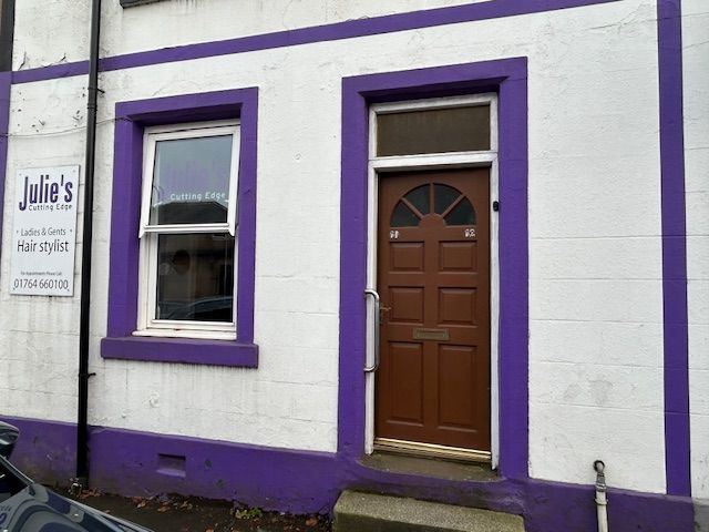 Property photo 1 of 3